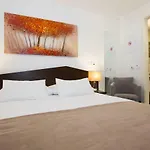 Villa Four Winds II